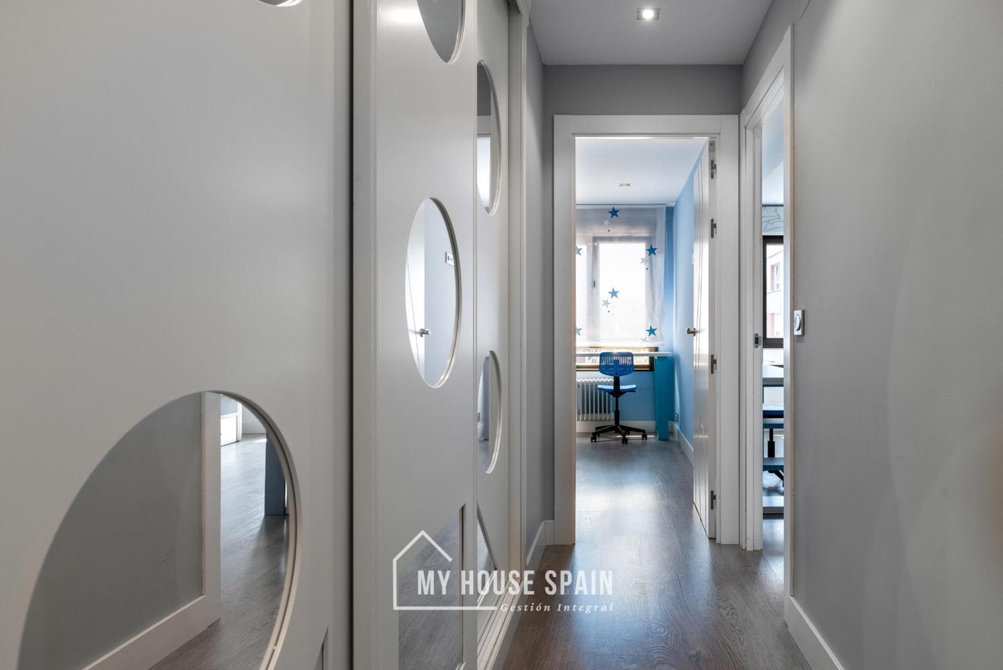 Myhousespain - Espacioso Piso Con Parking Apartment Gijón