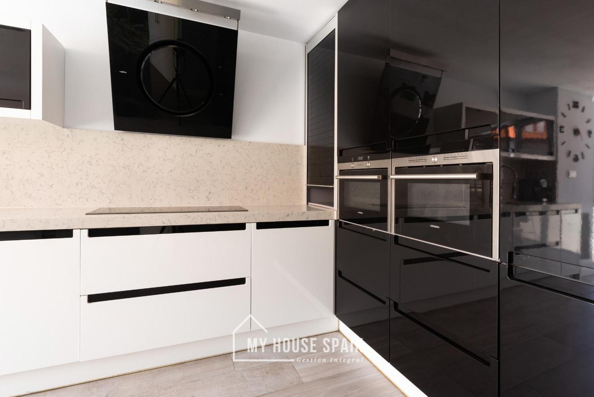 Myhousespain - Espacioso Piso Con Parking Gijon